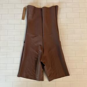 NWT SKIMS Body High-Waisted Mid Thigh Short - Jasper - M